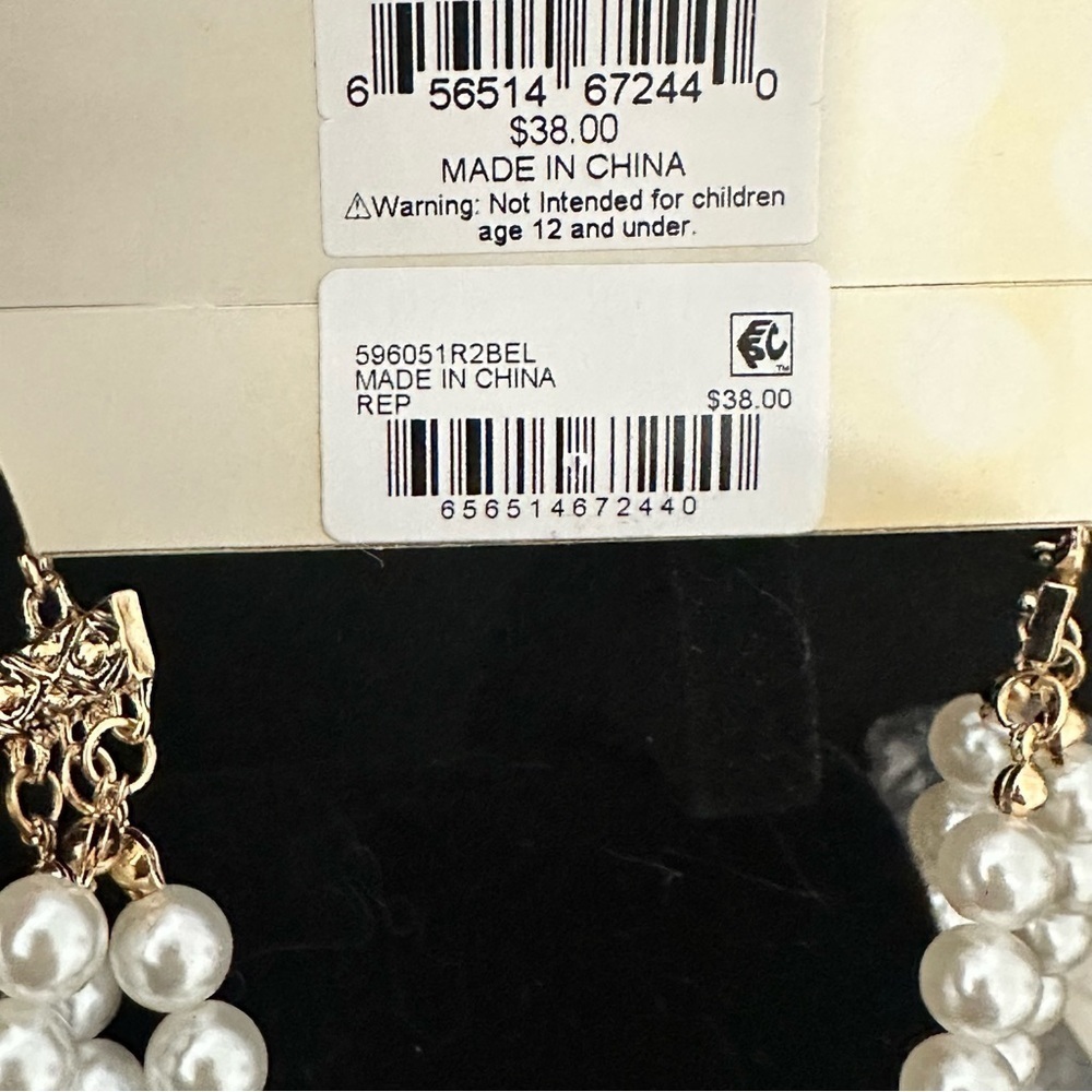 Erica Lyons multi strand acrylic pearls - Picture 3 of 3